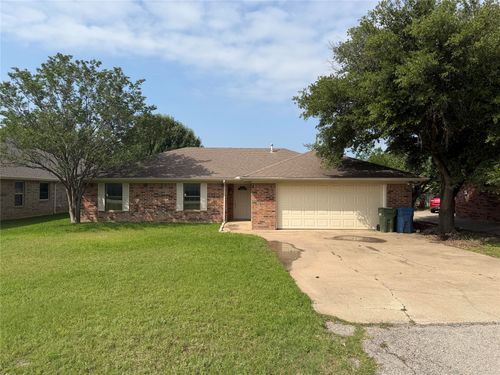 305 Lois St, Roanoke, TX, 76262-6134 | Card Image