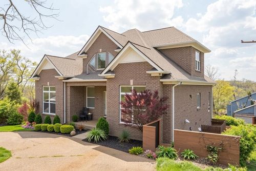 3213 Alpine Ave, Nashville, TN, 37218-2753 | Card Image