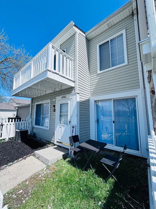 4542 Windsor Ln, Country Club Hills, IL, 60478-5524 | Card Image