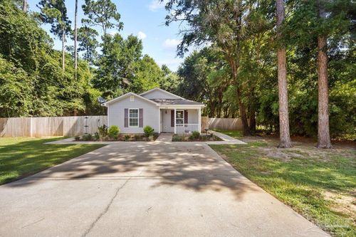 6816 Trailride N, Milton, FL, 32570-3217 | Card Image