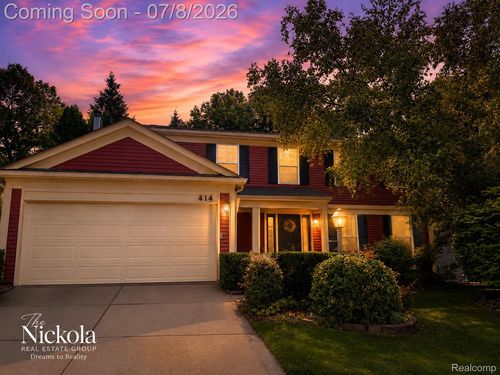 414 Whitney Dr, Rochester Hills, MI, 48307-2869 | Card Image