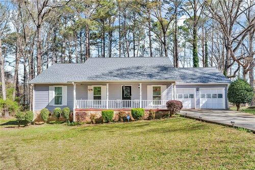 8698 Twin Oaks Dr, Jonesboro, GA, 30236-5171 | Card Image