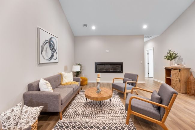929 S Blaine St, Home with 4 bedrooms, 2 bathrooms and null parking in Newton KS | Image 6