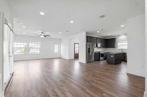 7912 Ella Lee Ln, Austin, TX, 78744-4762 | Card Image