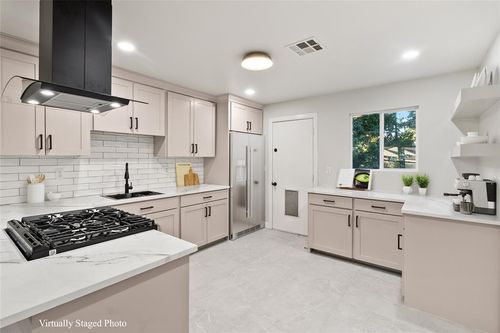 2332 Nw 36th St, Oklahoma City, OK, 73112-7842 | Card Image