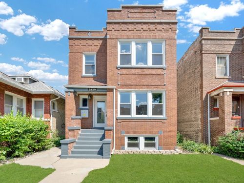 2929 Harding Ave, CHICAGO, IL, 60618-7215 | Card Image