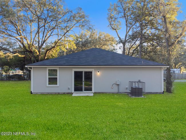 *This photo is of the same floor plan but a different home. Some finishes may slightly differ.* | Image 17