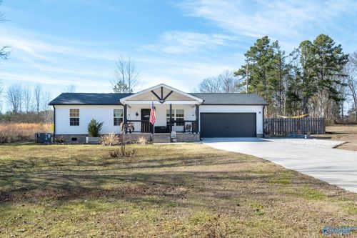 2145 Swearengin Rd, Grant, AL, 35747-7737 | Card Image