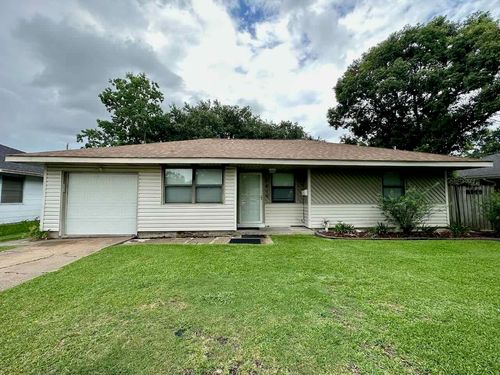 4810 Bellaire Ave, Groves, TX, 77619-3202 | Card Image