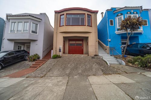 667 39th Ave, San Francisco, CA, 94121-2625 | Card Image