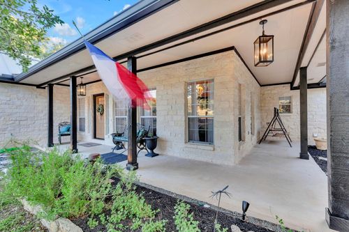 206 S Cowal Drive, Spicewood, TX, 78669 | Card Image