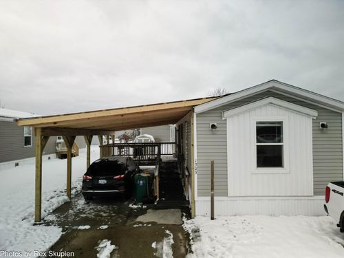 1303 Windridge Ln, Fremont, MI, 49412-8117 | Card Image