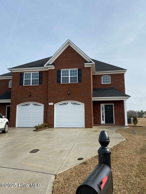 b-2105 Remington Ct, Greenville, NC, 27834-8838 | Card Image