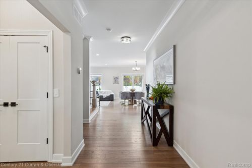 2217 Wilson Ave, Royal Oak, MI, 48073-4272 | Card Image