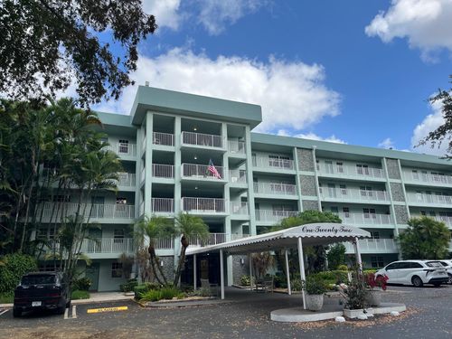 apt-309-802 Cypress Grove Ln, Pompano Beach, FL, 33069-5047 | Card Image