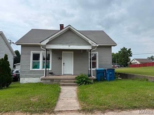 73 E Penning Avenue, Wood River, IL, 62095 | Card Image