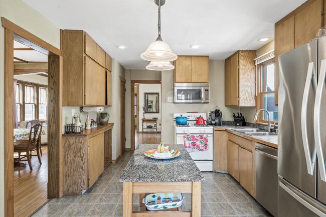 3900 Queen Ave N, House other with 3 bedrooms, 2 bathrooms and null parking in Minneapolis MN | Image 9