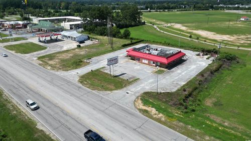 3751 W Palmetto St, Florence, SC, 29501-8013 | Card Image