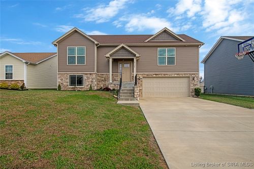 8136 Wagner Ave Ne, New Salisbury, IN, 47161-7763 | Card Image