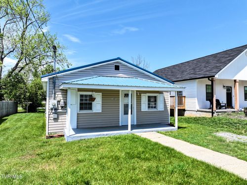1607 E Millard St, Johnson City, TN, 37601-2739 | Card Image