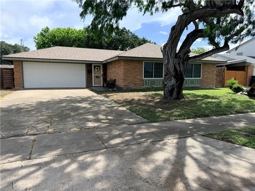 7110 Southhaven Dr, Corpus Christi, TX, 78412-4134 | Card Image