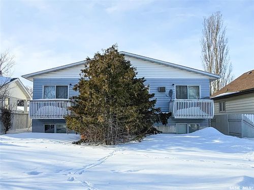 3-34 Central Ave S, Swift Current, SK, S9H3E6 | Card Image