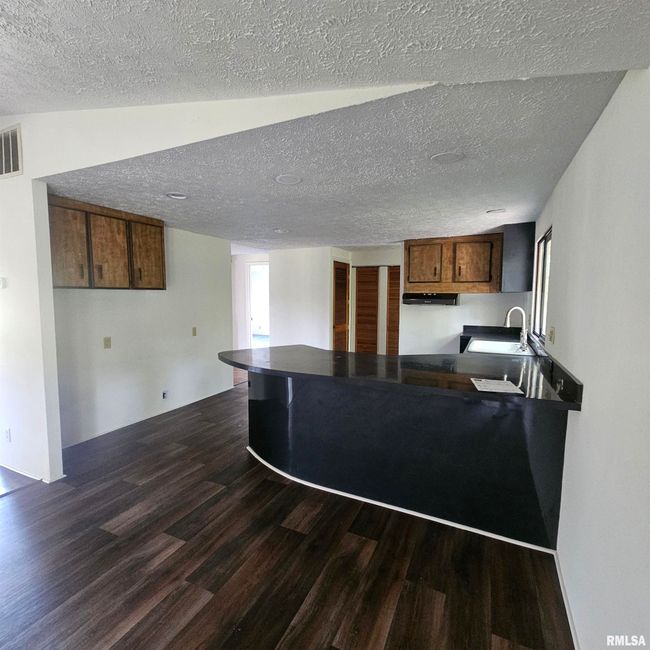 22488 N Mayflower Ln, House other with 3 bedrooms, 2 bathrooms and null parking in Dix IL | Image 16