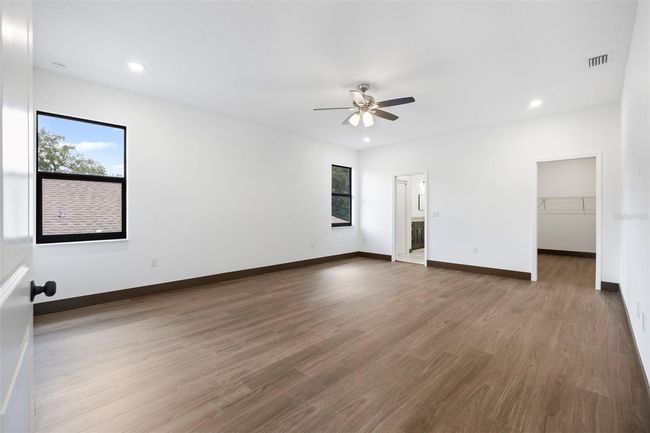 8421 Marlanas Pl, House other with 5 bedrooms, 3 bathrooms and null parking in Tampa FL | Image 15
