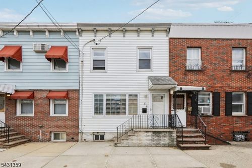 63 Garrison St, Newark, NJ, 07105-3016 | Card Image