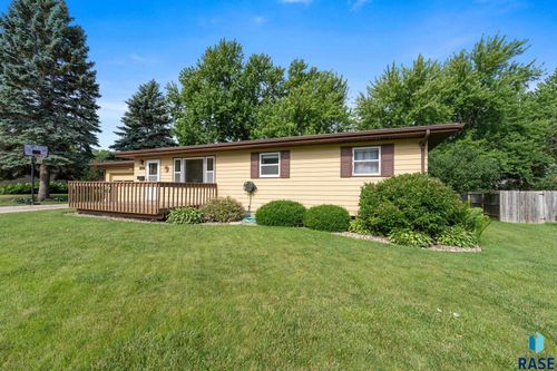 1301 S Joliet Ave Avenue, Sioux Falls, SD, 57110 | Card Image