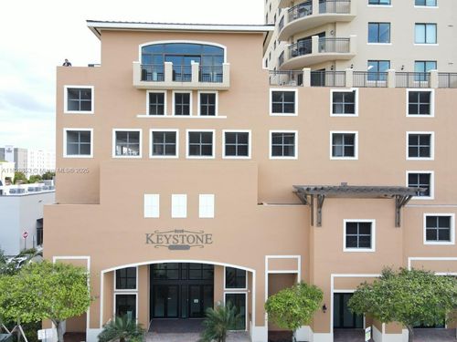 apt-712-4242 Nw 2nd St, Miami, FL, 33126-5405 | Card Image