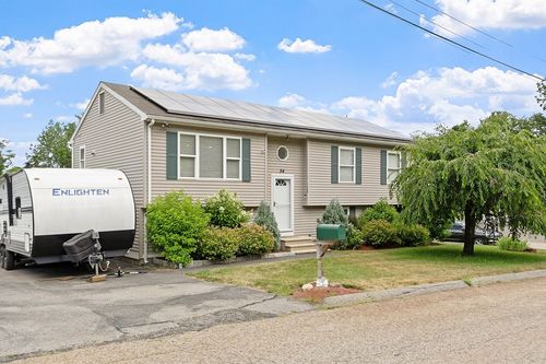 54 Trolley Ln, Leominster, MA, 01453-1560 | Card Image