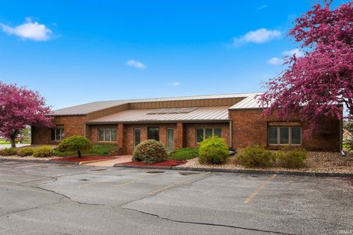 3201 E Center St, Warsaw, IN, 46582 | Card Image