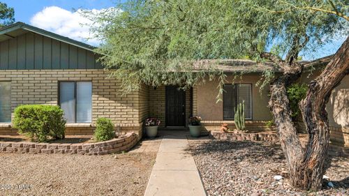 9313 E Altadena Ave, Scottsdale, AZ, 85260-5830 | Card Image