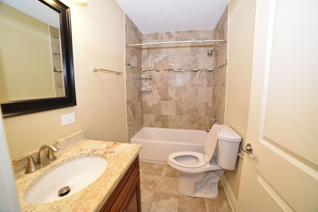 813 S Wolf Rd, House other with 3 bedrooms, 3 bathrooms and 2 parking in Des Plaines IL | Image 23