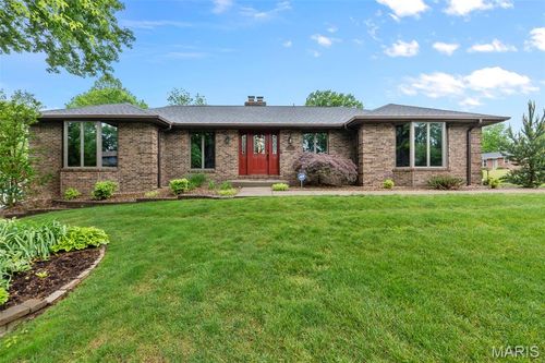 2933 Bella Vista Dr, Cape Girardeau, MO, 63701-1943 | Card Image