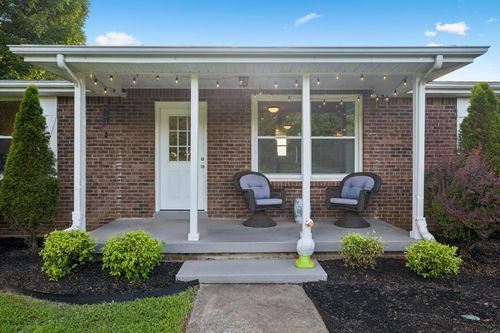 1326 Shahan Rd, Ashland City, TN, 37015-2506 | Card Image