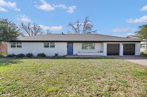 3205 Sinclair Ave, Midland, TX, 79705-8239 | Card Image