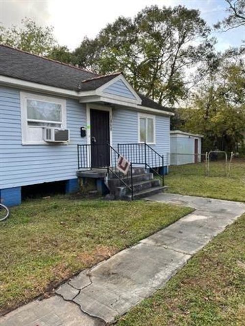 1868 Benefit St, New Orleans, LA, 70122-2983 | Card Image