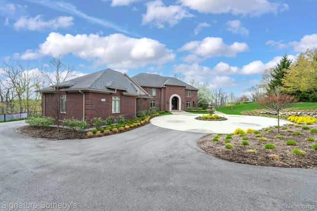 5001 Forest Valley Dr, House other with 6 bedrooms, 8 bathrooms and null parking in Clarkston MI | Image 92