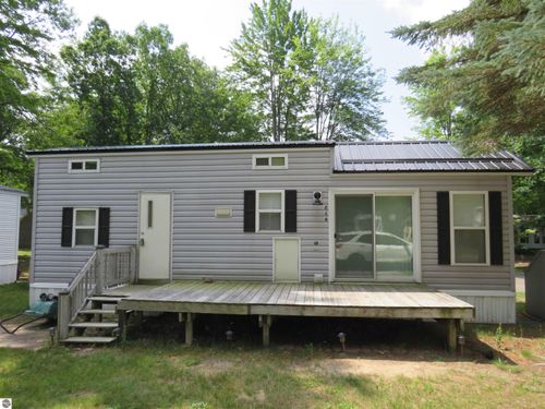 unit-2-16-2757 Owens Dr, Houghton Lake, MI, 48629-9028 | Card Image