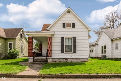 107 1st St, Shelbyville, IN, 46176-2501 | Card Image