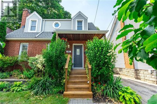 40 East 22nd Street, Hamilton, ON, L8V2V3 | Card Image