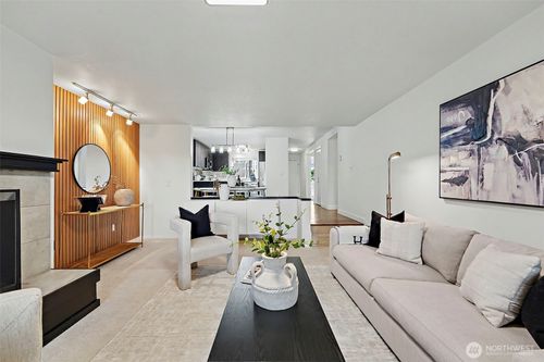 203-13605 Ne 8th St, Bellevue, WA, 98005-3434 | Card Image
