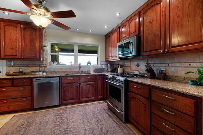 10292 Us Highway 190 W, Home with 4 bedrooms, 3 bathrooms and null parking in Lometa TX | Image 12