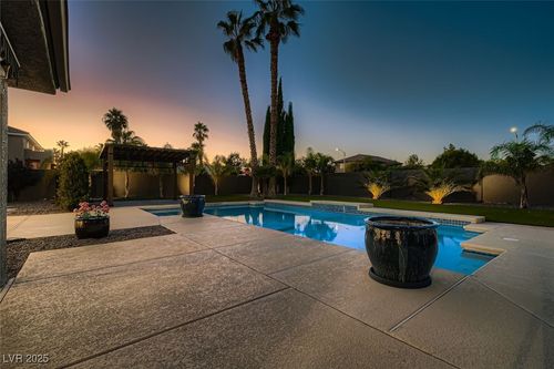 8284 Center Stage Ave, Las Vegas, NV, 89129-1825 | Card Image