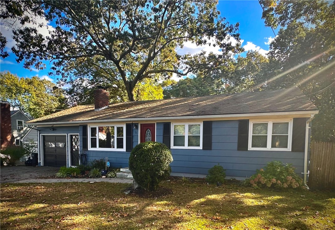 Maple St, Coventry, RI 02816