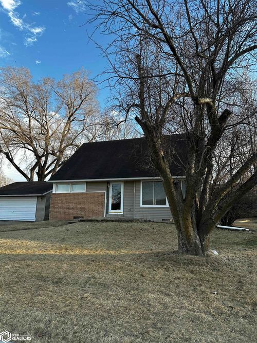 515 W Des Moines St, Brooklyn, IA, 52211-9214 | Card Image