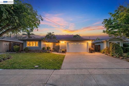 1317 Saint Mary Dr, Livermore, CA, 94550-4932 | Card Image