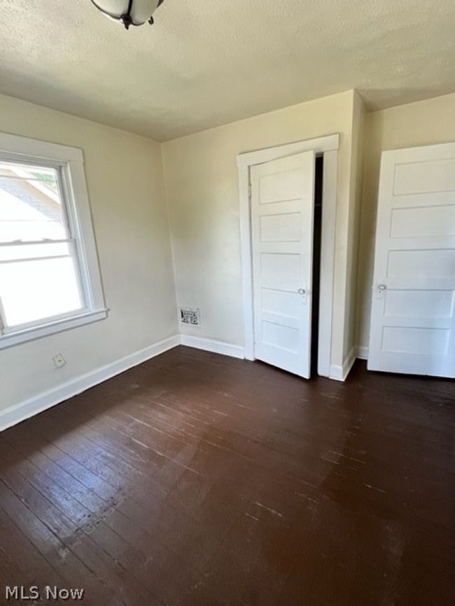 1725 Midland Avenue, Sold in Youngstown Zoocasa